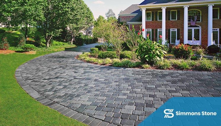 Paving stone driveway with clean, curved layout